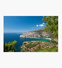 Island cliff wit turqoase color water Photographic Print