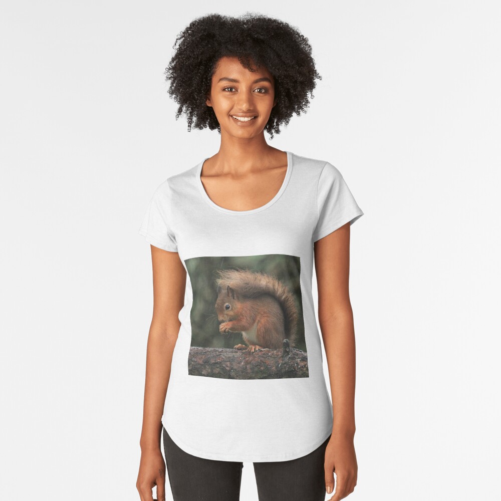 Squirrel shelter Premium Scoop T-Shirt