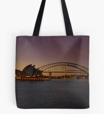 Sydney Opera House Lights Dimmed As A Tribute To Architect Joern Utzon Tote Bag