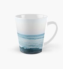 Ruhige Meereswellen Tasse (konisch)