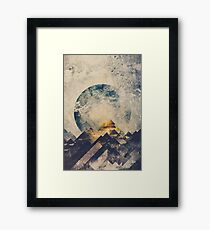 Ein Berg nach dem anderen Gerahmtes Wandbild