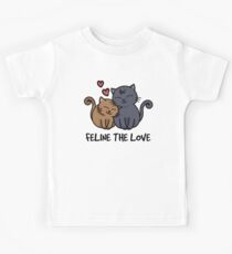 Feline The Love! Cute Kawaii Cats Valentines Day T-Shirt for Cat Lovers Kids Tee
