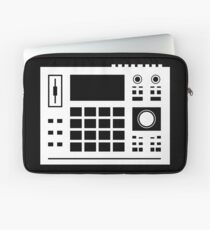 DJ AKAI MPC Drum Machine, Sampler Mixer Turntable Technics Dee Jay Decks Hip Hop T-shirt Laptop Sleeve