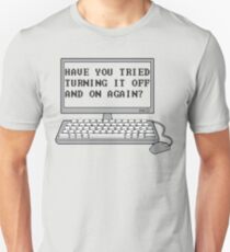 DIE IT-MENGE - Haben Sie versucht, es aus- und wieder einzuschalten? Slim Fit T-Shirt