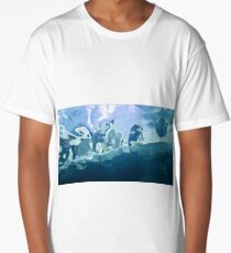 Penguin through water Long T-Shirt