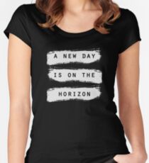 HORIZONT Tailliertes Rundhals-Shirt