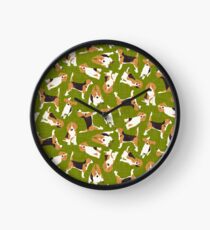 beagle scatter green Clock