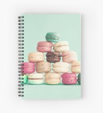 Pastell-Pyramide von Macarons Spiralblock