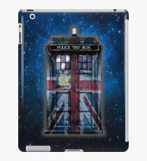 Union Jack Public Phone Booth iPad Case/Skin