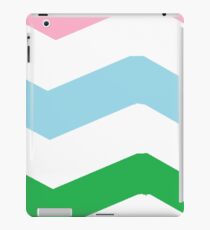 large chrevron pattern iPad Case/Skin