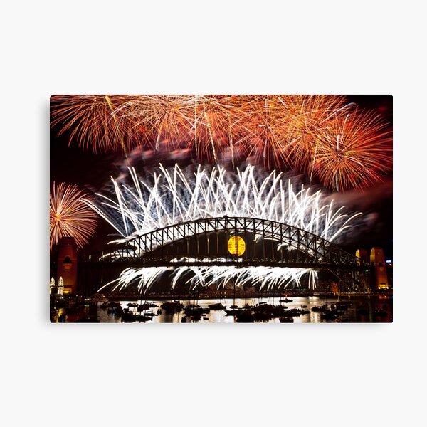 NYE 2008: Midnight Fireworks at McMahons Point Canvas Print