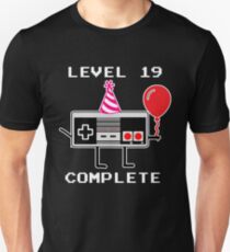 Level 19 Complete, 19th Birthday Gift Idea Unisex T-Shirt