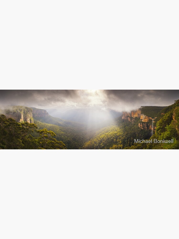 Govetts Leap Awakens, Blue Mountains, New South Wales, Australia by Chockstone