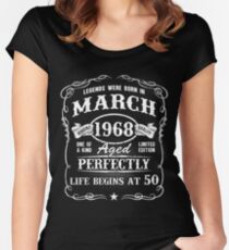 Camiseta entallada de cuello redondo Nacido en marzo de 1968, las leyendas nacieron en marzo
