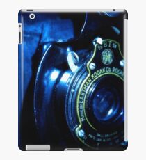 Capturing Yesteryear Vintage photography artwork antique kodak camera photo iPad Case/Skin