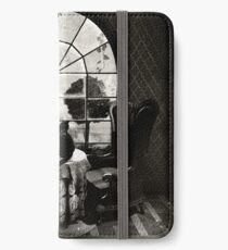 Room Skull iPhone Wallet/Case/Skin