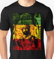 Rasta Haile Selassie natürlicher mystischer Löwe von Juda Unisex T-Shirt