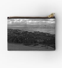 ROCKS AT BAY Studio Pouch