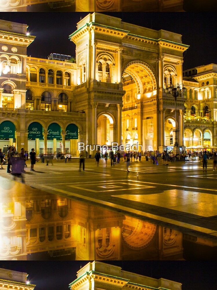 Piazza del Duomo at night, Milan, ITALY by BrunoBeach