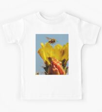 Vorbereitung auf Land & Pollinate! Kinder T-Shirt