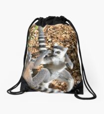 Lemur fight club Drawstring Bag