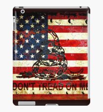 American Flag And Viper On Rusted Metal Door - Don't Tread On Me iPad Case/Skin