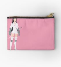 Guila Minimalismus Studio Clutch