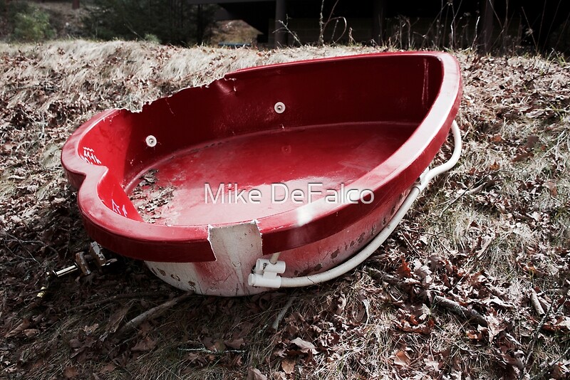 Heart Shaped Tub At Penn Hills Resort Art Print