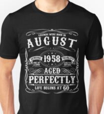 Lustiges im August 1958 60. Geburtstags-Party-Kleid Unisex T-Shirt