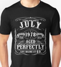 Lustiges Juli 1978 40. Geburtstags-Party-Kleid Unisex T-Shirt