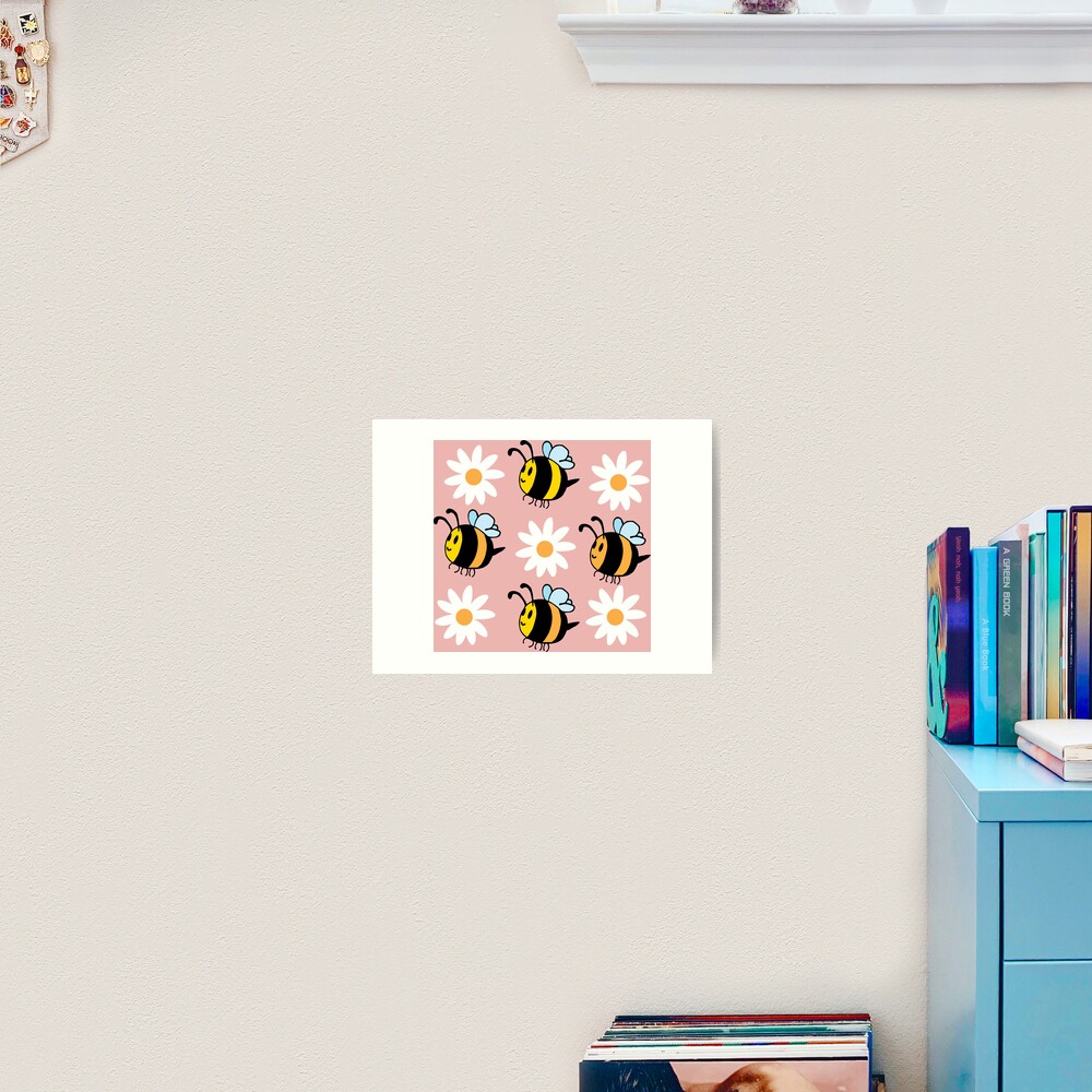 Chubby Bees With Daisies Art Print