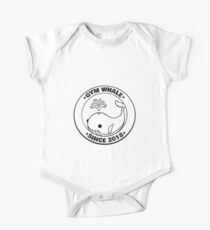 Gymnastik-Wal: Gym Shark Spoof Logo Baby Body Kurzarm