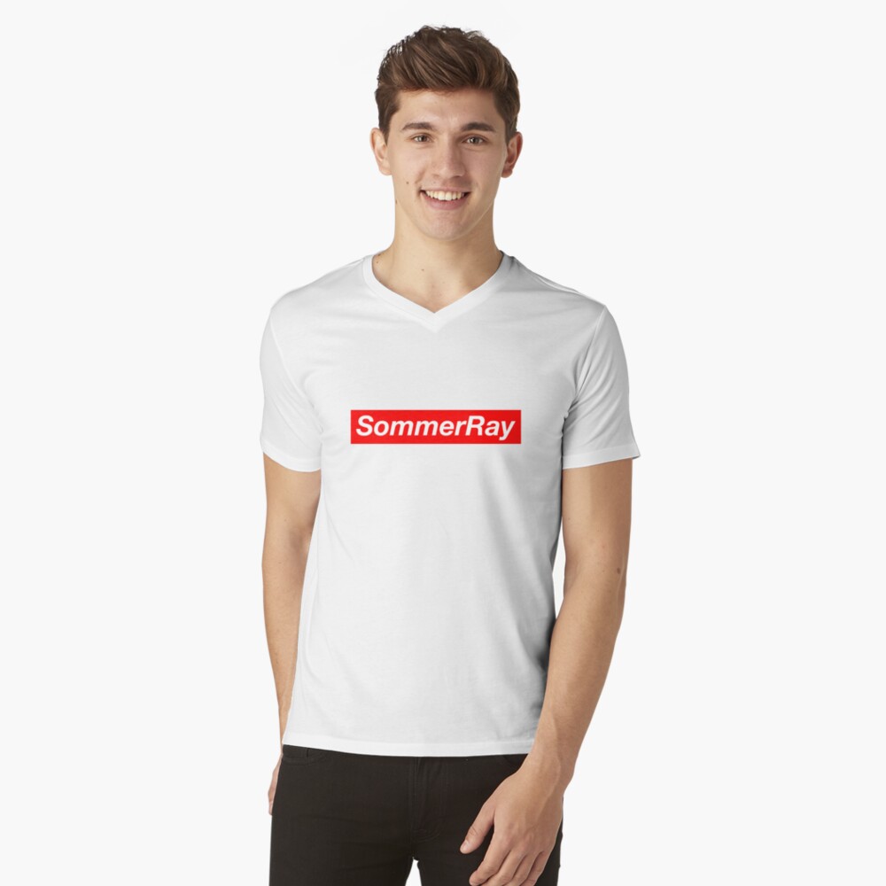 Sommer Ray T-Shirt mit V-Ausschnitt