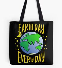 Don't Be Trashy, Save The Earth, Help End Plastic Pollution. #earthday Tote Bag