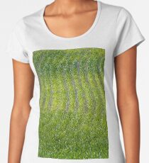 Plantation. Women's Premium T-Shirt