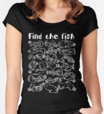 Find the fish and save the ocean from plastic pollution Women's Fitted Scoop T-Shirt