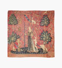 Dame und Einhorn, Berührung, Löwe, Fantasieblumen, Tiere rot grün floral Tuch