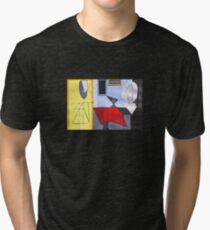 Camiseta de tejido mixto Pablo Picasso - El Estudio 1927 Pintura - Surrealismo Cubismo Geométrico Moderno Abstracto Oblicuo Arte de Ojos