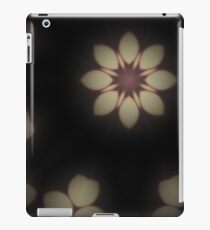 Cream retro flower iPad Case/Skin