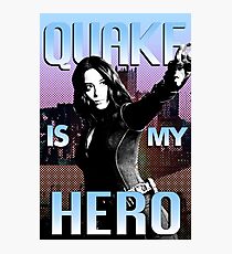 Lámina fotográfica Cartel de Quake Is My Hero