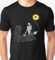 vacuum cleaner of space shirt Unisex T-Shirt