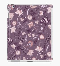 Beautiful Blooms Seamless Pattern on Purple iPad Case/Skin