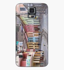Railroad tracks winding through Alausi colourful streets, Ecuador Case/Skin for Samsung Galaxy