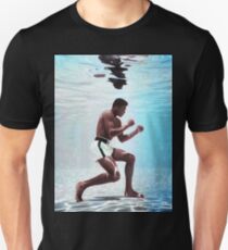 Muhammad Ali Unterwasser buntes Plakat Unisex T-Shirt