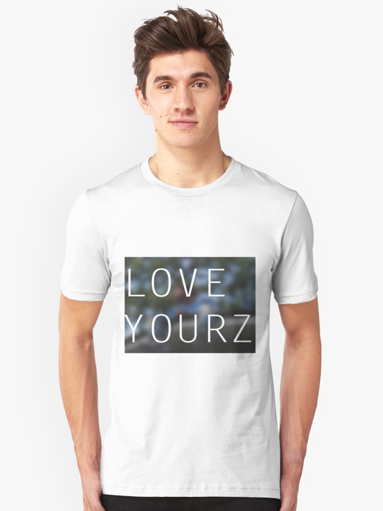 YOURZ\u0027 \u0027LOVE IllTrill by T-Shirt \u0027LOVE IllTrill by YOURZ\u0027 T-Shirt