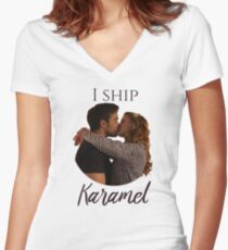 Ich versende Karamel Shirt mit V-Ausschnitt