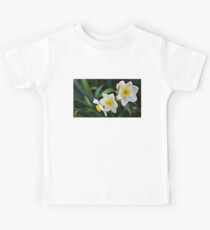 Let The Rain Kiss You Kids Tee