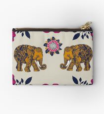 In Love Studio Pouch
