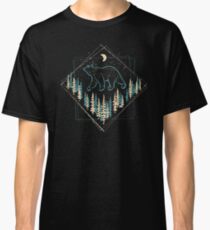Der wilde Bär des Himmels Classic T-Shirt