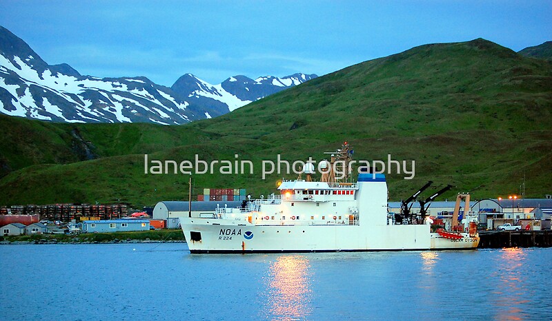 noaa-research-vessel-by-lanebrain-photography-redbubble